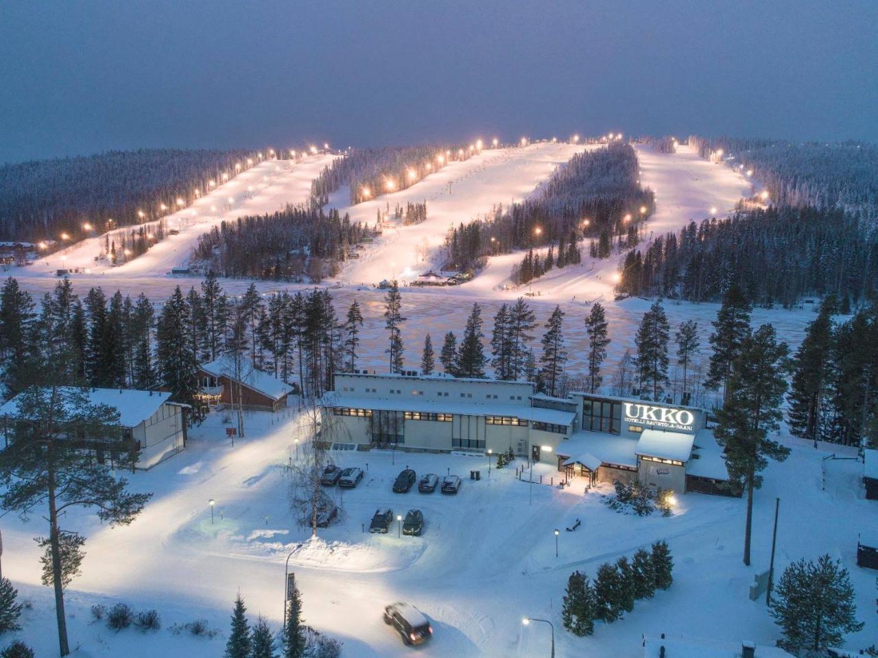 Hotel Ukko à Tahkovuori Extérieur photo